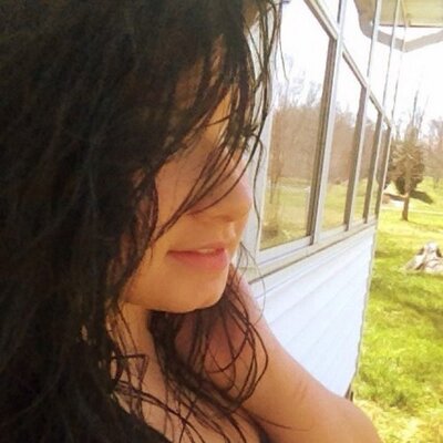 Profile Picture of Emily Wampler (@ily_grace98) on Twitter