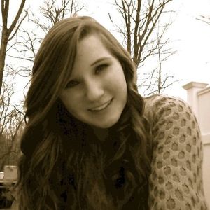 Profile Picture of Jess Holmes (@holmesjesslovesya) on Myspace