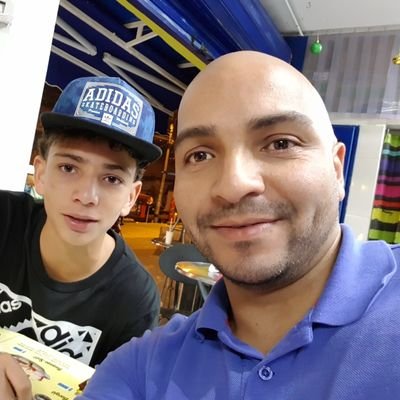 Profile Picture of Gustavo Restrepo (@gustavorea) on Twitter