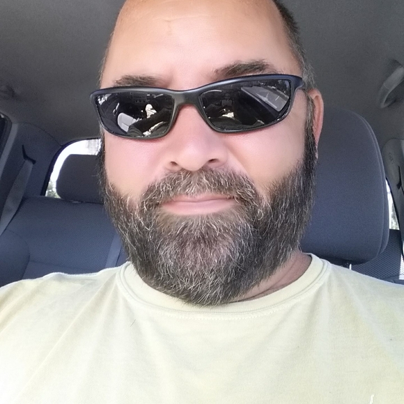 Profile Picture of Trent Holt (@holttr) on Poshmark