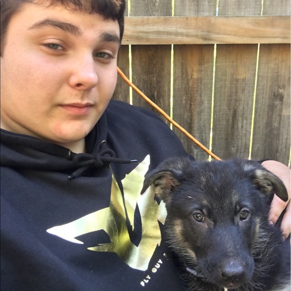 Profile Picture of Brandon Hatcher (@hatcherbruh) on Poshmark