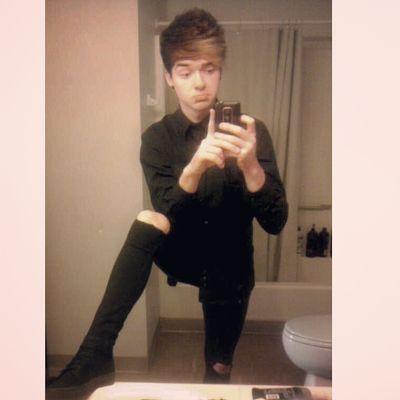 Profile Picture of Tyler Glass (@_Tylerglass) on Twitter