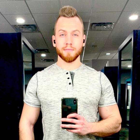 Profile Picture of Isaac Allen (@isaacaallen) on Poshmark