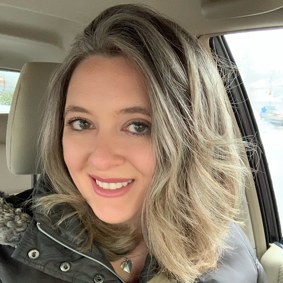 Profile Picture of Barbara Sands-marcinkowski (@sands0ftime) on Poshmark