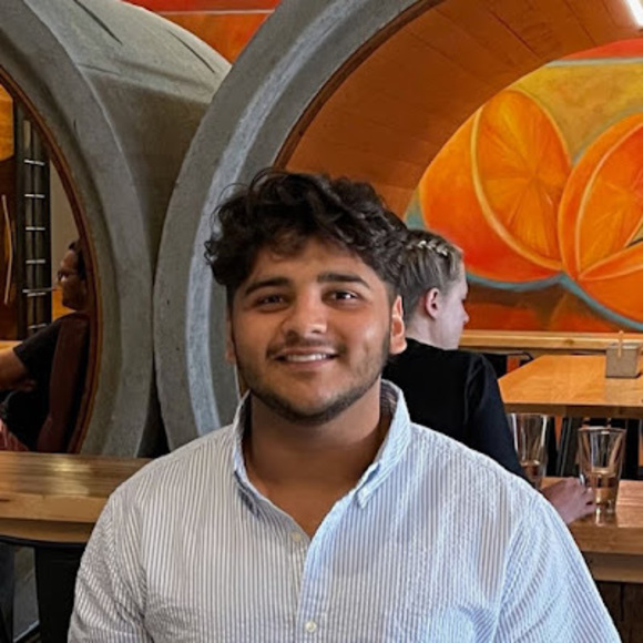 Profile Picture of Harshil Parekh (@hparekh00) on Poshmark