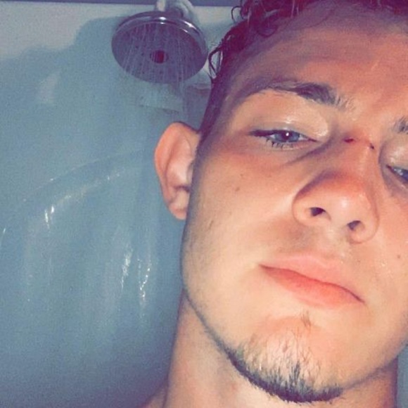 Profile Picture of Garrett Robertson (@garrettrober384) on Poshmark