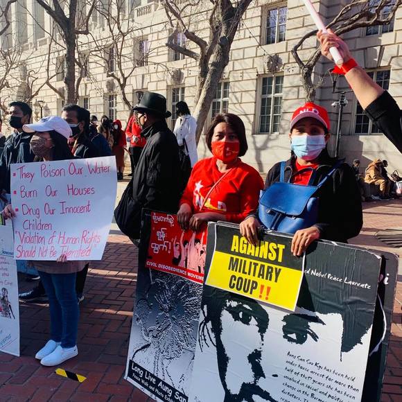 Profile Picture of Tun Tun (@tun72tun) on Poshmark