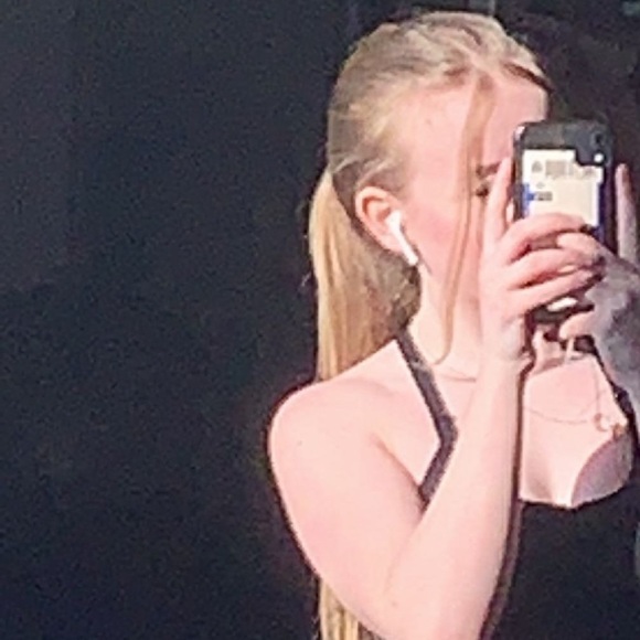 Profile Picture of Amber Sherling (@ambersherling) on Poshmark