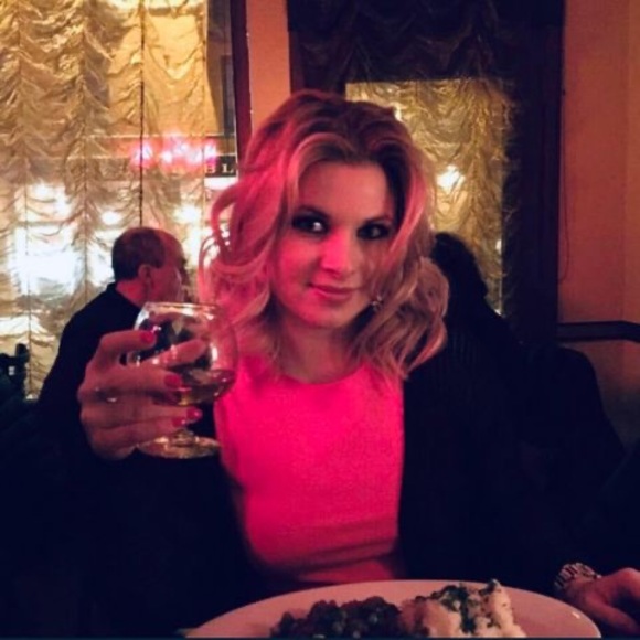 Profile Picture of Eugena Rudenko (@eugenarudenko) on Poshmark