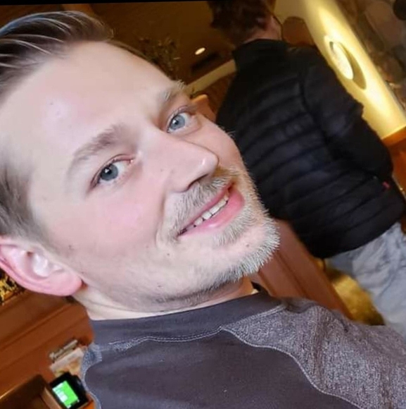 Profile Picture of Landon Reidmiller (@xfire88) on Poshmark