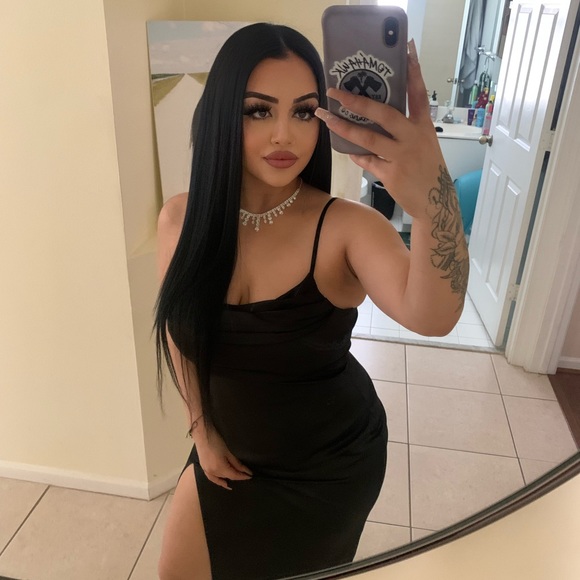 Profile Picture of Briana Grumet (@brianagrumet) on Poshmark