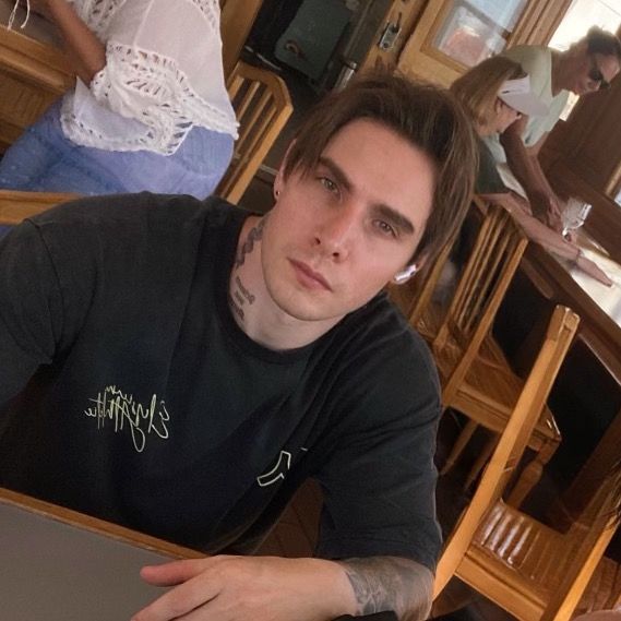 Profile Picture of Adrian Perrin (@adr1an13190) on Tiktok