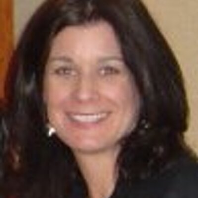 Profile Picture of Maureen Quinn (@MaureenQuinn) on Twitter