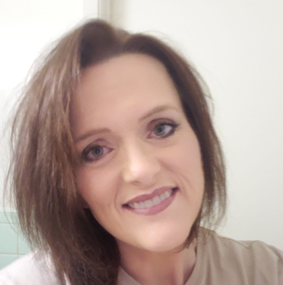 Profile Picture of Mandy Reeder (@txnurse1975) on Poshmark