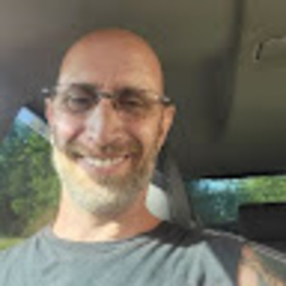 Profile Picture of Peter Sundberg (@peter_sundberg) on Poshmark