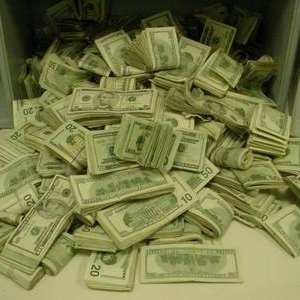 Profile Picture of Bank Roll (@295451995) on Myspace