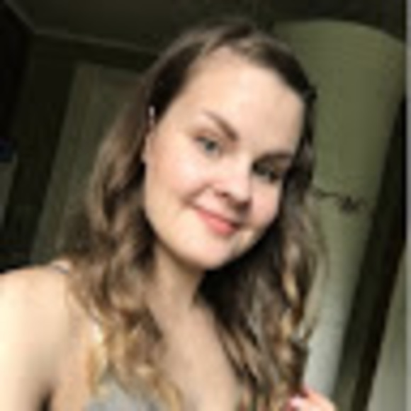 Profile Picture of Henriikka Koivisto (@henriikka_k) on Poshmark