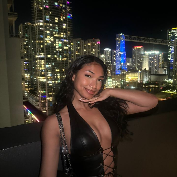Profile Picture of Jade Fernandes (@@jade2145) on Tiktok