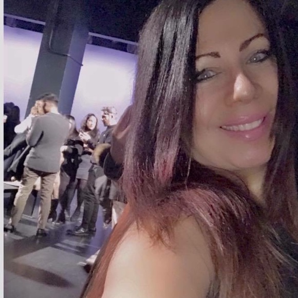 Profile Picture of Suzan Sciametta (@cuffcouturenyc) on Poshmark