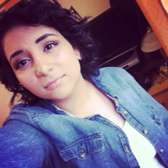 Profile Picture of Miriam Alonso (@miriam254) on Poshmark