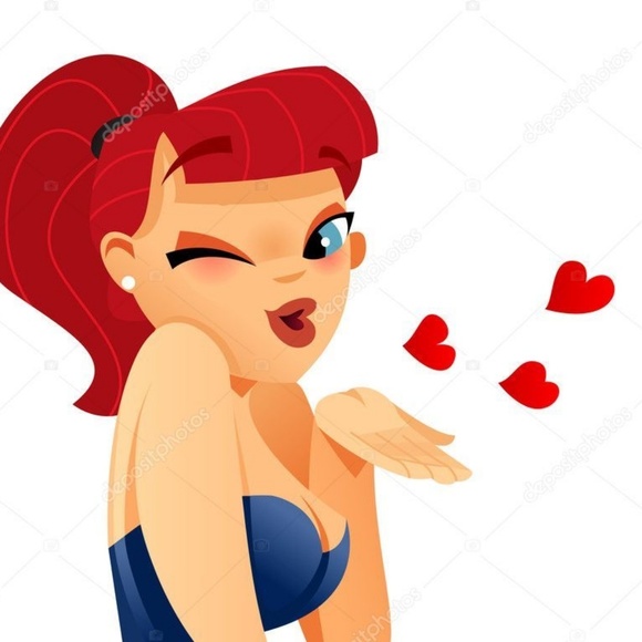 Profile Picture of Amber Thompson (@thompsona33) on Poshmark