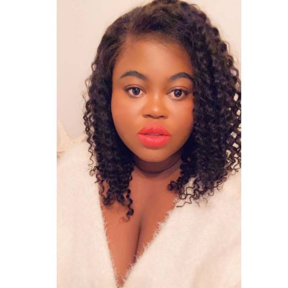 Profile Picture of Patience Apodaca (@lilee689) on Poshmark