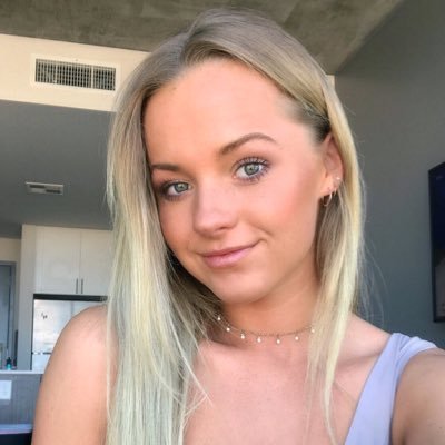 Profile Picture of Nicole Holmes (@nicoleholmess) on Twitter