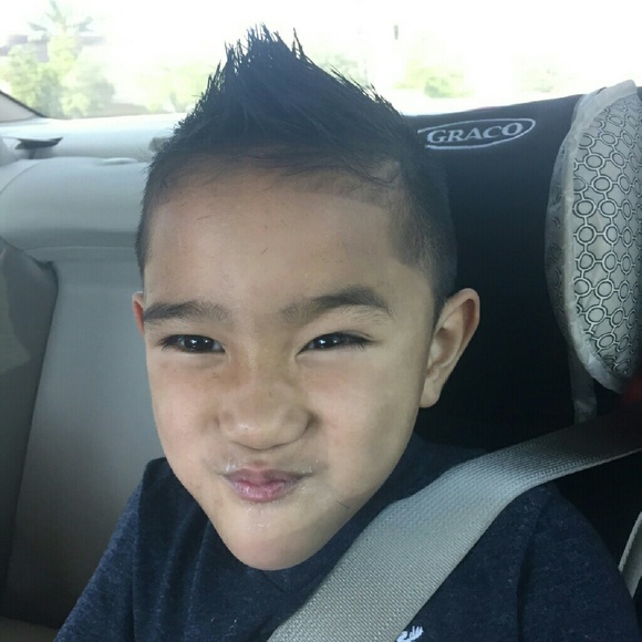 Jane Ayson - Poshmark Profile Picture of Jane Ayson (@jaennessy) on Poshmark