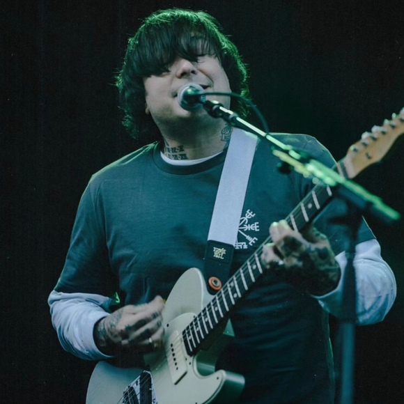 Profile Picture of Isabel Chaves (@frank_i3ro) on Poshmark