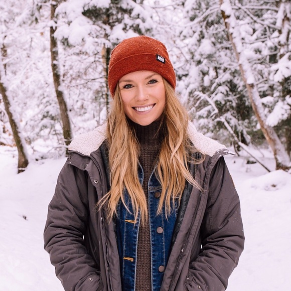 Profile Picture of Lizaliza Fiers (@ljfiers) on Poshmark