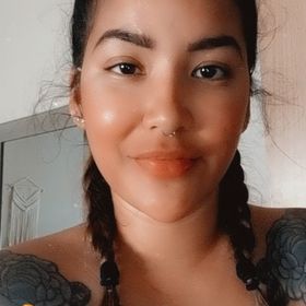 Profile Picture of renee lorenzo (@reneelorenzot) on Pinterest