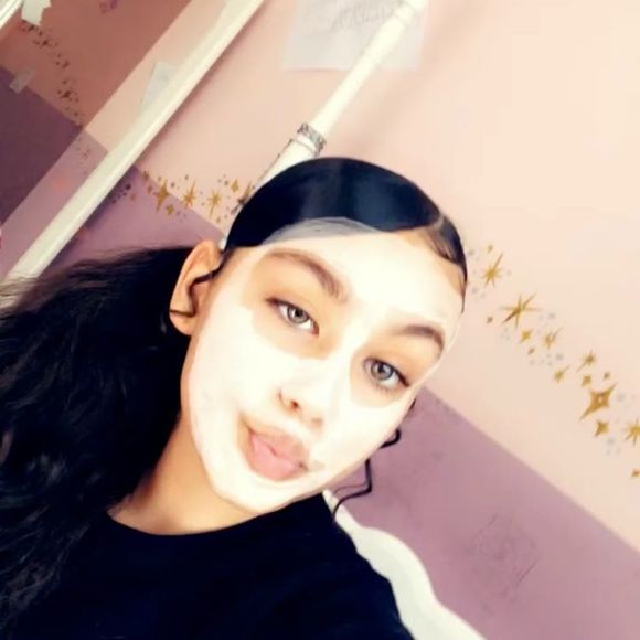 Profile Picture of Shayna Ranjitsingh (@sranjitsingh) on Poshmark