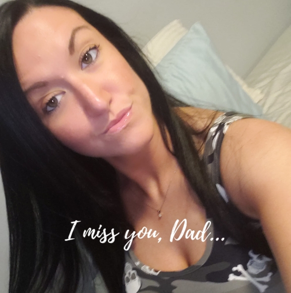 Profile Picture of Kielly Jones (@kiellyjones1) on Poshmark