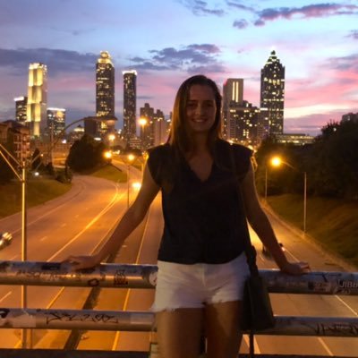 Profile Picture of Lucy Brewer (@lucy__brewer) on Twitter