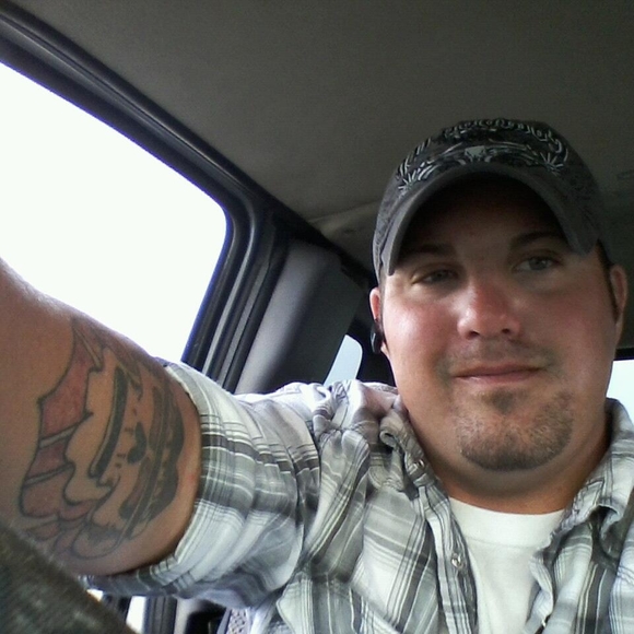 Profile Picture of Justin Hodnett (@justinhod1307) on Poshmark