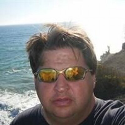 Profile Picture of Mike Piller (@planetabsinthe) on Twitter