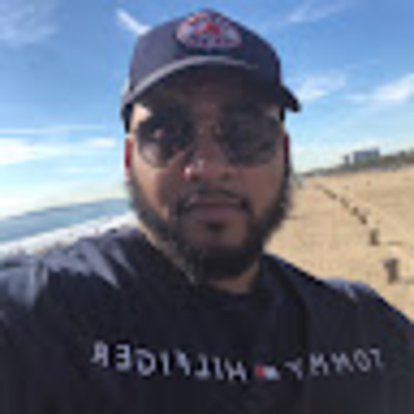 Profile Picture of Avery Riggs (@ajesq) on Poshmark