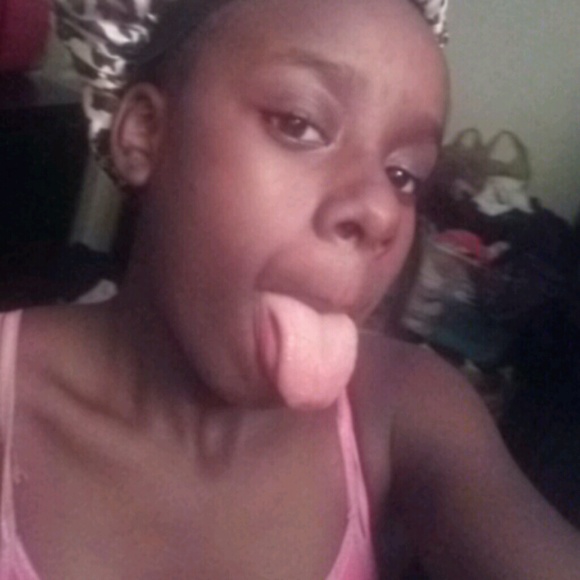 Profile Picture of Dasia Glenn (@babiigurldasua) on Poshmark