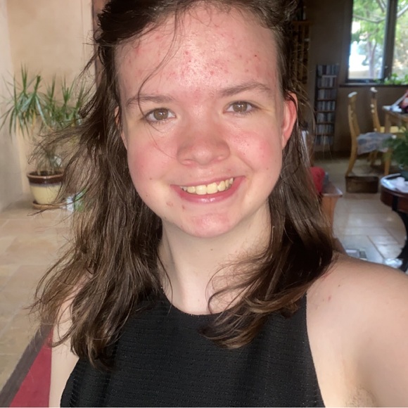Profile Picture of Skye Perry (@skyeperry687) on Poshmark