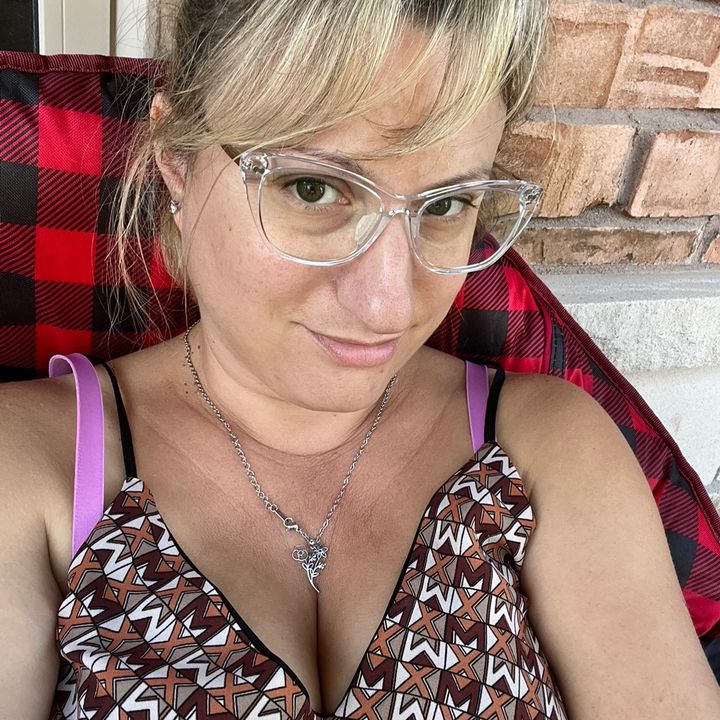 Profile Picture of Jen Fuglewicz (@jen_fuglewicz) on Tiktok