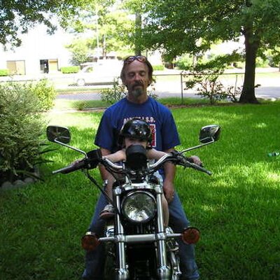 Profile Picture of Forrest Mays (@poetrymanTX) on Twitter