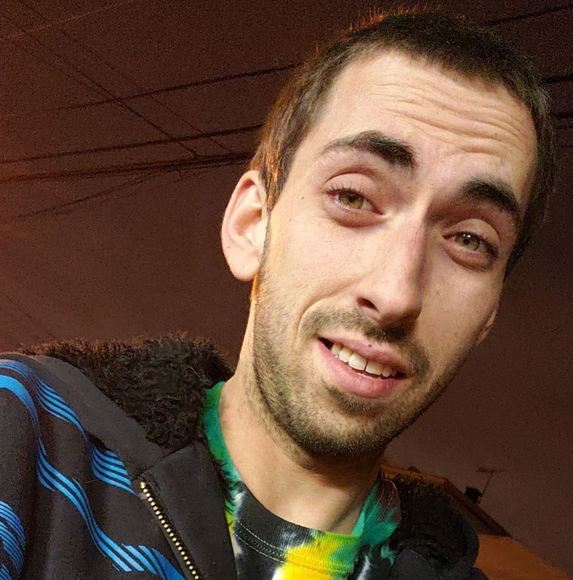 Profile Picture of Michael Mass (@mass23420) on Poshmark