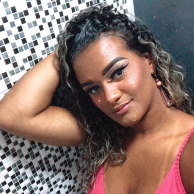 Profile Picture of Mari Silva🌸 (@MariaIara01) on Twitter