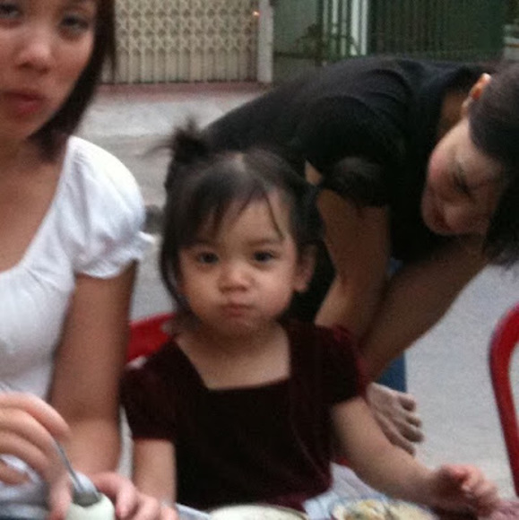 Profile Picture of Carolynn Nguyen (@carolynnnguyen) on Poshmark