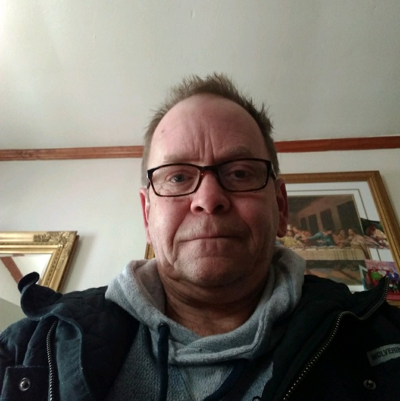 Profile Picture of Jeff Klitz (@klitz1258) on Poshmark