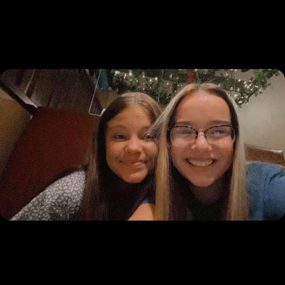 Profile Picture of Avery Baldwin (@averybaldwin692) on Poshmark