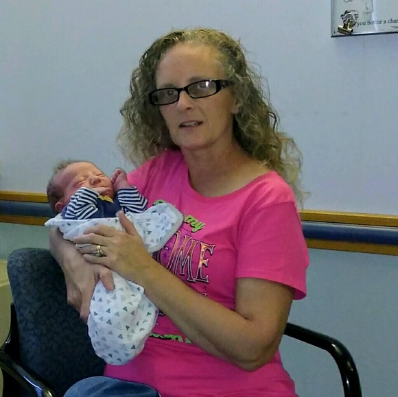 Profile Picture of Tara Frailey (@frailey72) on Poshmark