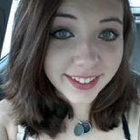 Profile Picture of Kiersten Cuskey (@kierstycat) on Poshmark