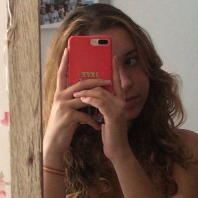 Profile Picture of Carla Regalado 🌺 (@carlarp14) on Twitter