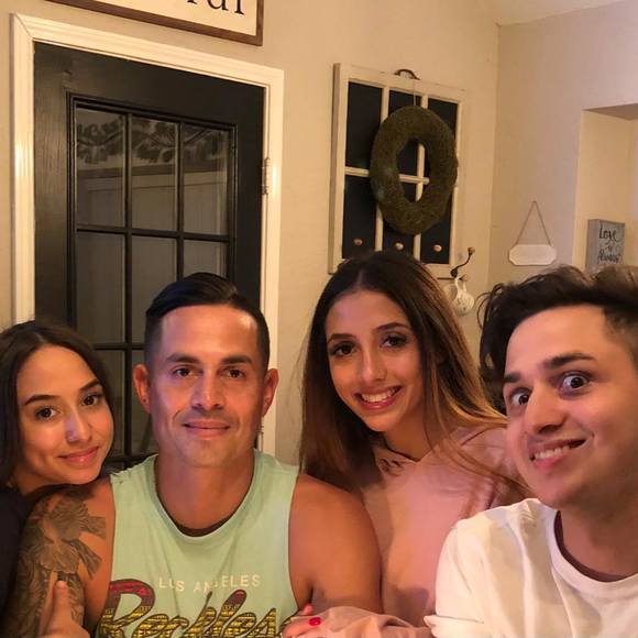 Stephanie Olivarri - Poshmark Profile Picture of Stephanie Olivarri (@solivarri) on Poshmark